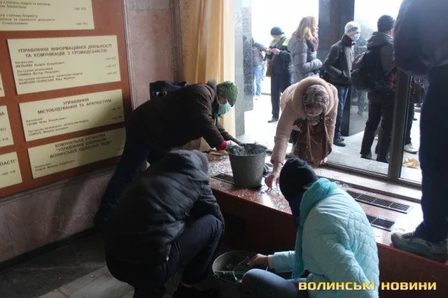 Розгром Волинської обласної ради (Фоторепортаж) + (Відео) — фото 7