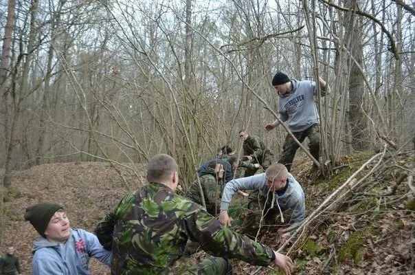 На Волині, «Правий сектор» випробовували в екстремальних умовах (Фоторепортаж) — фото 1