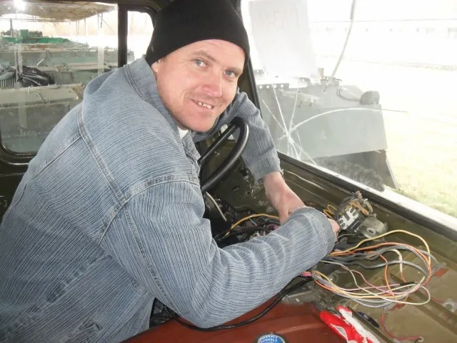На Волині небайдужі громадяни допомагали відновлювати військову техніку (Фоторепортаж) — фото 5