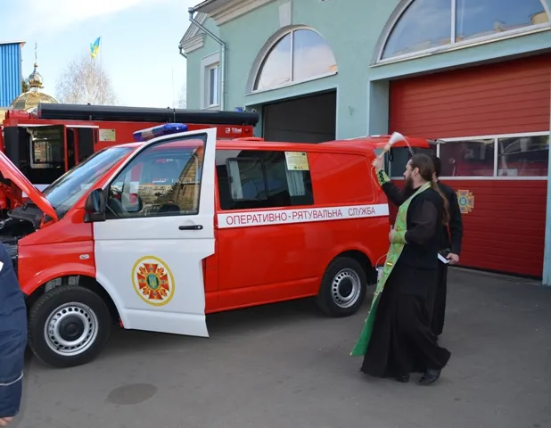У Луцьку рятувальникам купили дві нові пожежні машини (Фоторепортаж) — фото 4