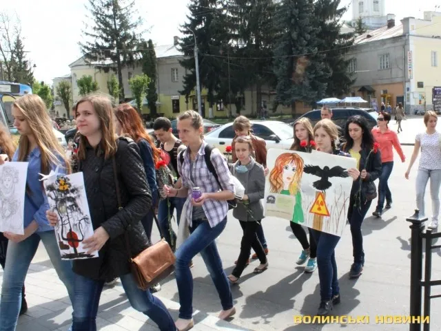 Молодь Луцька влаштувала флеш-моб під назвою «Жива галерея» (Фоторепортаж) — фото 5