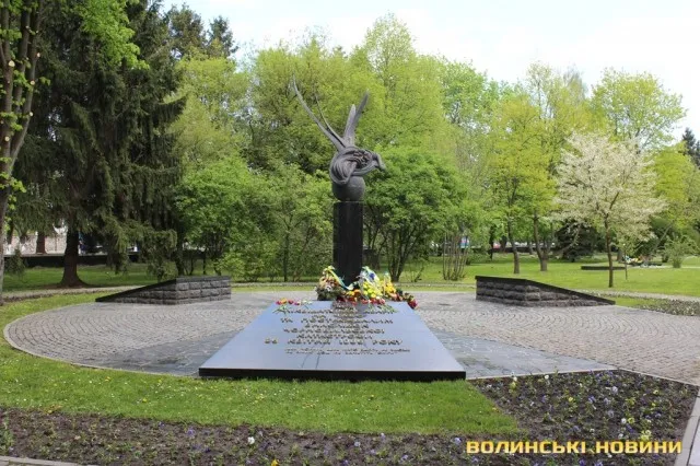 Молодь Луцька влаштувала флеш-моб під назвою «Жива галерея» (Фоторепортаж) — фото 9