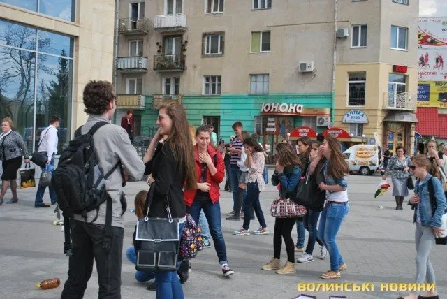 У ценрі Луцька відбудеться «сміттєвий» флешмоб (Фоторепортаж) + (Відео) — фото 4