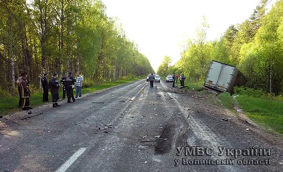 На Волині у ДТП загинула жінка-водій, а пасажирка травмована (Фото) — фото 2