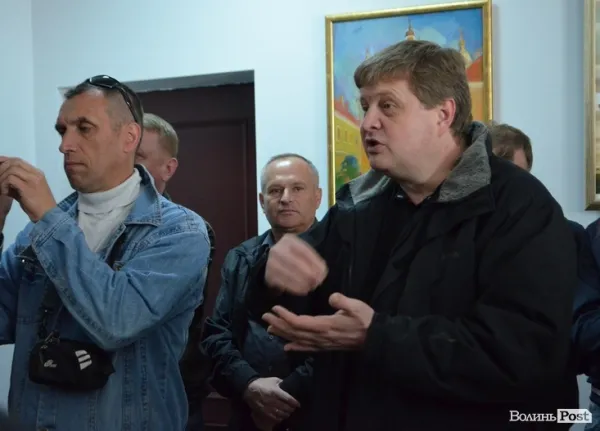 Луцькі маршрутчики вимагають збільшення тарифу на проїзд в автобусах до трьох гривень (Фото) + (Відео) — фото 8