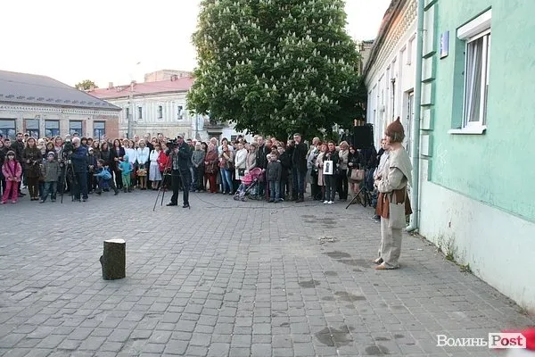 У Луцьку туристичний сезон відкрився театралізованою екскурсією (Фоторепортаж) — фото 5