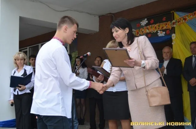 Найкращі учні шкіл Луцька отримуватимуть щомісячні стипендії протягом 2014-2015 навчального року (Фото) — фото 4