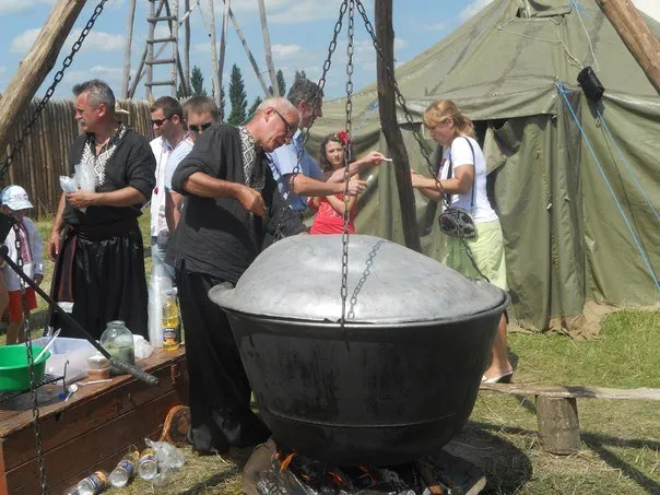 У пам'ять загиблих за свободу і незалежність нашої Вітчизни у Луцьку відбудеться мотопробіг (Фото) — фото 1