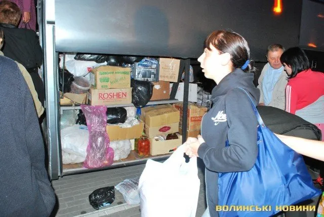 Родичі та близькі військовослужбовців, які нині воюють на Сході України, поїхали провідати чоловіків (Фоторепортаж) — фото 4