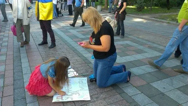 Біля Верховної Ради - мітинг матерів українських військових (ІНФОРМАЦІЯ ОНОВЛЮЄТЬСЯ) — фото 2