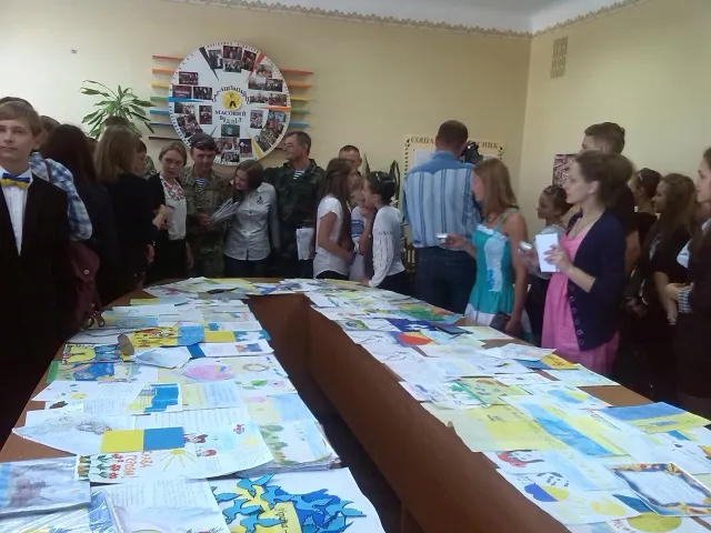 Подяка, радість та сльози - так айдарівців зустріли луцькі школярі (ФОТО) — фото 5