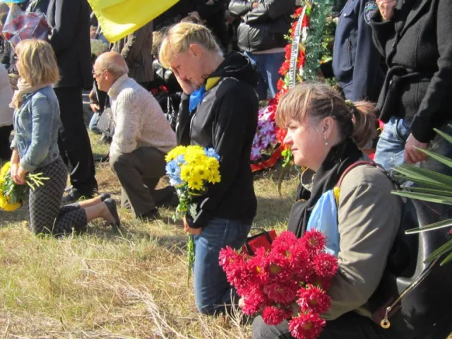 В Запоріжжі поховали 56 невідомих солдат — фото 3