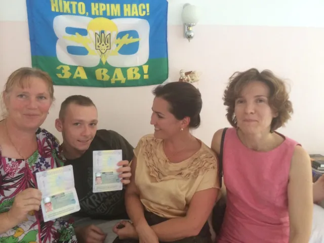 Поранений волинянин повернувся після лікування з Франції (ФОТО) — фото 1