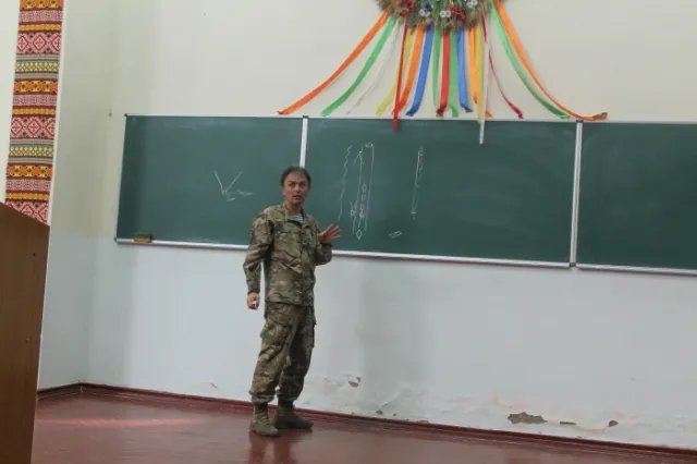 Айдарівці студентам ЛНТУ: «Хочеш миру – готуйся до війни» — фото 3