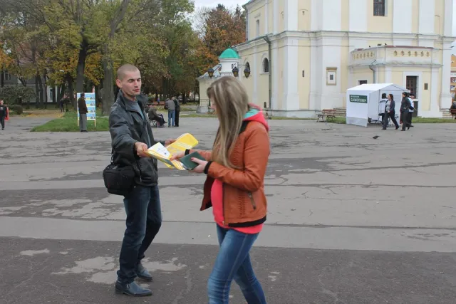 "Революція гідності у волинській глибинці, на жаль, не відбулася", - співкоординаторка кампанії "Чесні вибори" Оксана Федорук — фото 6