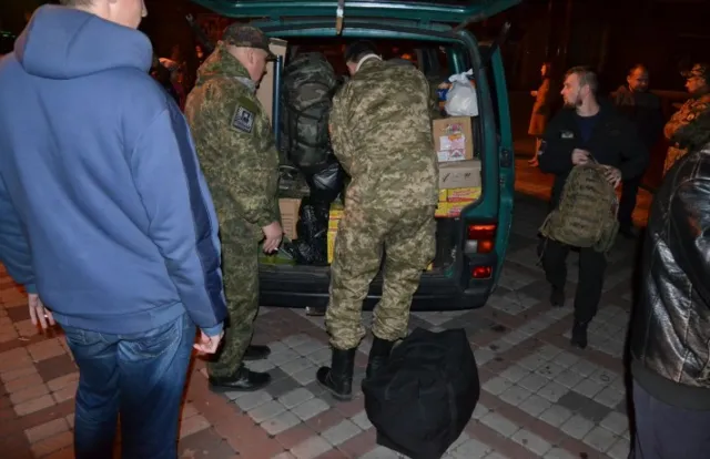 Волинські азовці знову вирушили в зону АТО (ФОТО) — фото 1
