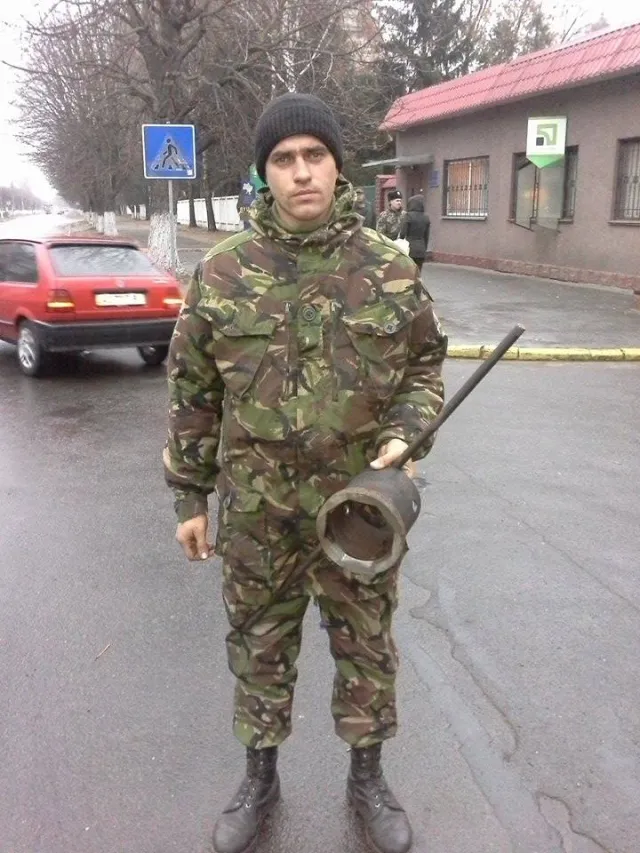 4 комплекти флісового одягу та 2 спальних мішки отримали луцькі прикордонники і 14-а бригада від "Автомайдану України" — фото 2