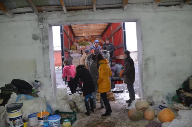 Четверту волинську фуру продуктової допомоги бійцям АТО доставлено до місця призначення — фото 2