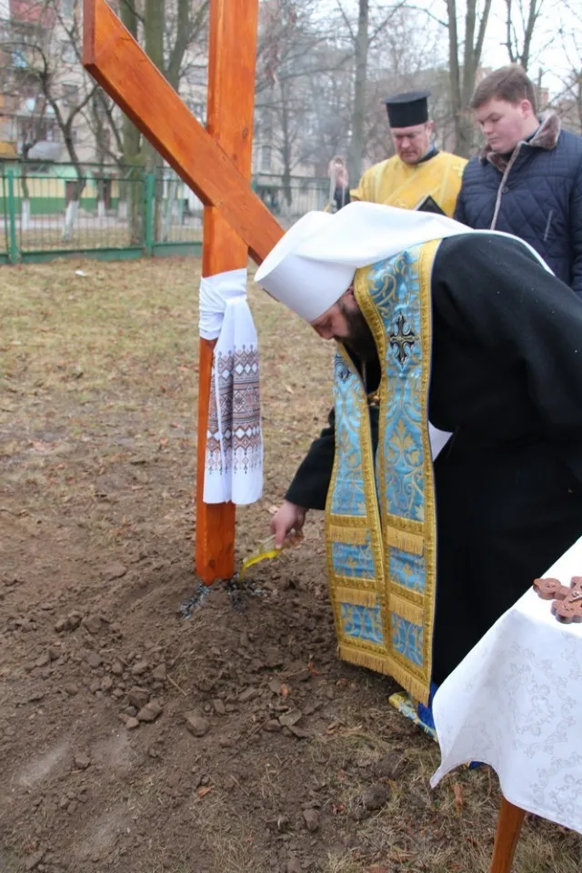 На території онкологічного диспансеру побудують церкву (Фото) + (Відео) — фото 1