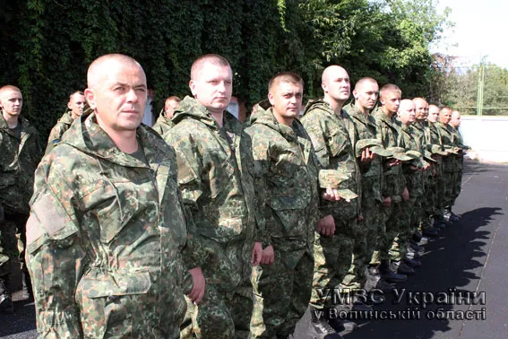 Волинські правоохоронці вирушили захищати Вітчизну (фото, відео) — фото 4