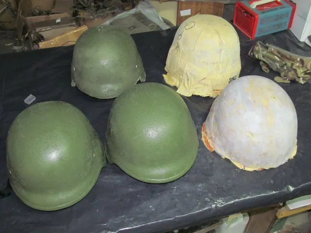 Волинські активісти налагоджують промислове виробництво шоломів (фото, відео) — фото 1